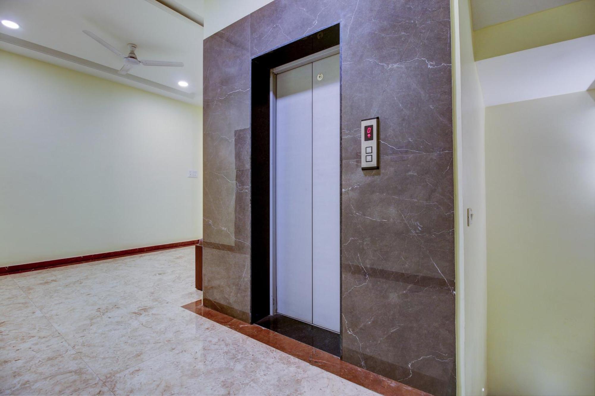 Super Hotel O The Shloka Bhopál Kültér fotó